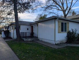 623-619 5th St in Davis, CA - Building Photo