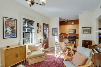 1122 Felicity St, Unit 4 in New Orleans, LA - Building Photo - Building Photo