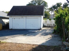 78 Newark Ave in Bloomfield, NJ - Building Photo - Building Photo