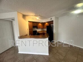 4532 Commander Dr in Orlando, FL - Building Photo - Building Photo
