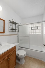 Downtown Royal Oak-Free Month's Rent in Royal Oak, MI - Building Photo - Building Photo