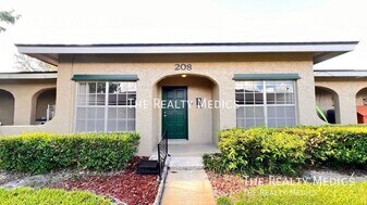 208 Diamond Cove in Casselberry, FL - Building Photo