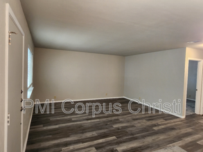 6132 Hidden Cove in Corpus Christi, TX - Building Photo - Building Photo