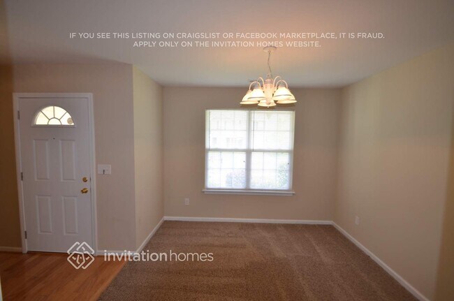 6112 Thompson Brook Lane in Charlotte, NC - Building Photo - Building Photo