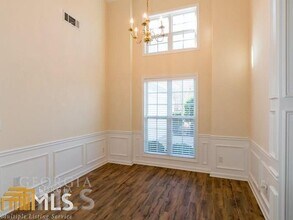 110 Freeman Forest Dr in Newnan, GA - Foto de edificio - Building Photo
