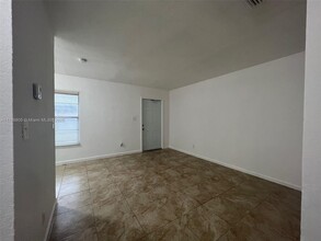 921 NW 2nd Ave in Fort Lauderdale, FL - Building Photo - Building Photo
