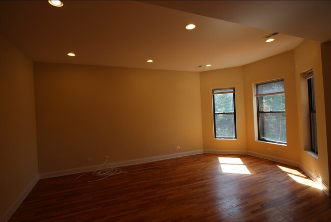 4927 N Winthrop Ave in Chicago, IL - Building Photo - Building Photo