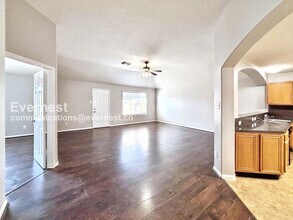 25407 Barmby Dr in Tomball, TX - Building Photo - Building Photo