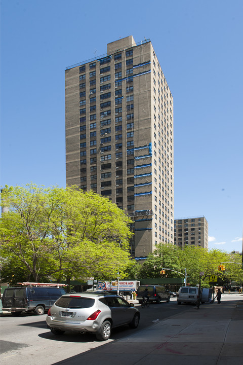 One Haven Plaza in New York, NY - Foto de edificio