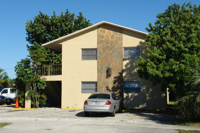 700 S Broadway in Lantana, FL - Building Photo - Building Photo