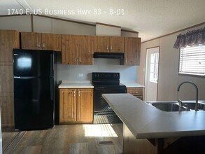 1740 W Business Hwy 83 in Mission, TX - Building Photo - Building Photo