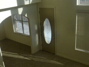 1300 E Makayla Way in Flagstaff, AZ - Building Photo - Building Photo