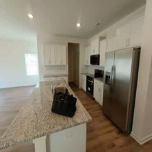 2068 Gadwall Dr in Alabaster, AL - Building Photo - Building Photo