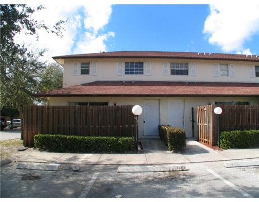 1401 Cypress Way W