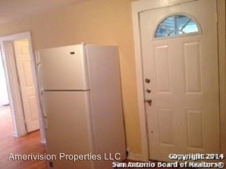 1228 Virginia Blvd-Unit -#3 in San Antonio, TX - Building Photo - Building Photo