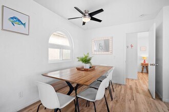 818 Rockaway Ct in San Diego, CA - Foto de edificio - Building Photo