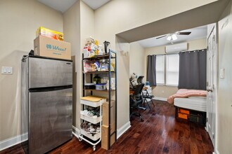 4633 Walnut St, Unit B in Philadelphia, PA - Foto de edificio - Building Photo