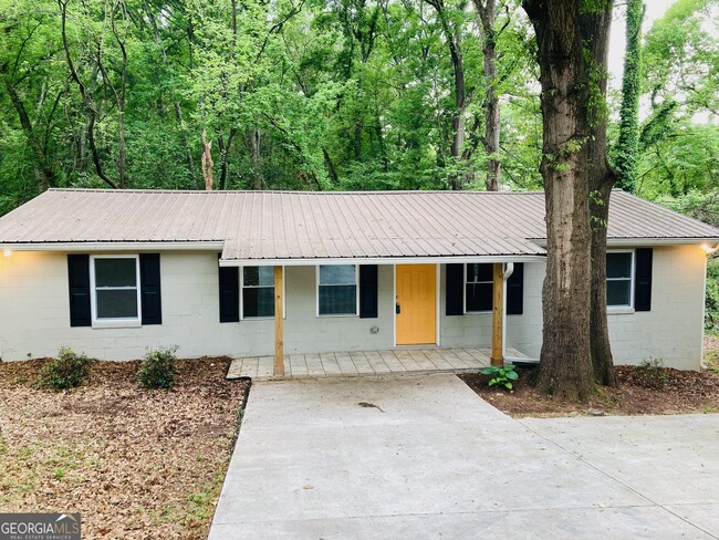 property at 264 Moreland Ave