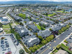 Marina Green in Foster City, CA - Foto de edificio - Building Photo