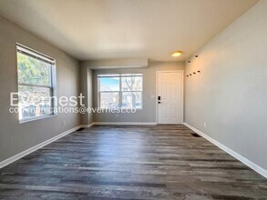 2040 Oakcrest Cir in Castle Rock, CO - Building Photo - Building Photo