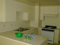 Green Meadows Apartments in Anaheim, CA - Building Photo - Interior Photo