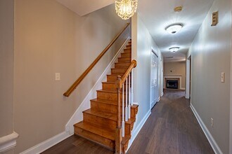 5814 Battery Dr in Greensboro, NC - Building Photo - Building Photo