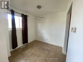 1730 Columbia Ct in Windsor, ON - Building Photo - Building Photo