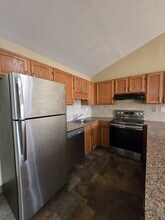 463 Whalley Ave, Unit L in New Haven, CT - Foto de edificio - Building Photo