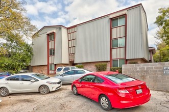 2207 Leon St in Austin, TX - Building Photo - Primary Photo