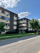 8644 Skokie Blvd in Skokie, IL - Building Photo