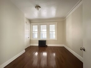 86 Willoughby St, Unit 1 in Newark, NJ - Foto de edificio - Building Photo