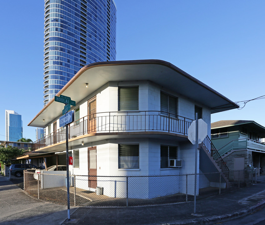 720 Piikoi St in Honolulu, HI - Foto de edificio