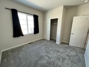8918 Fraser River St in Littleton, CO - Foto de edificio - Building Photo