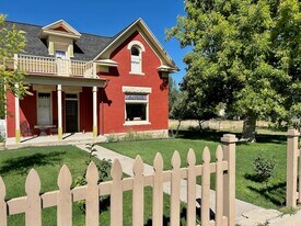 90 S Main St in Spring City, UT - Building Photo