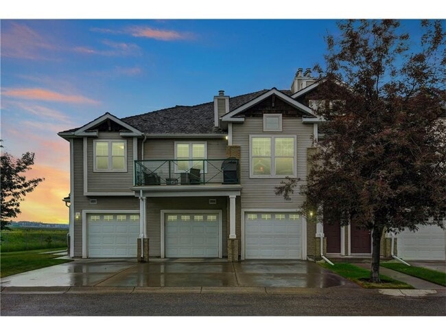 property at 39 Hidden Creek Cres NW