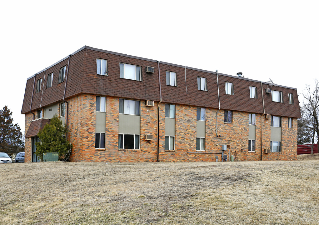 The Point Apartments in Monticello, MN - Building Photo