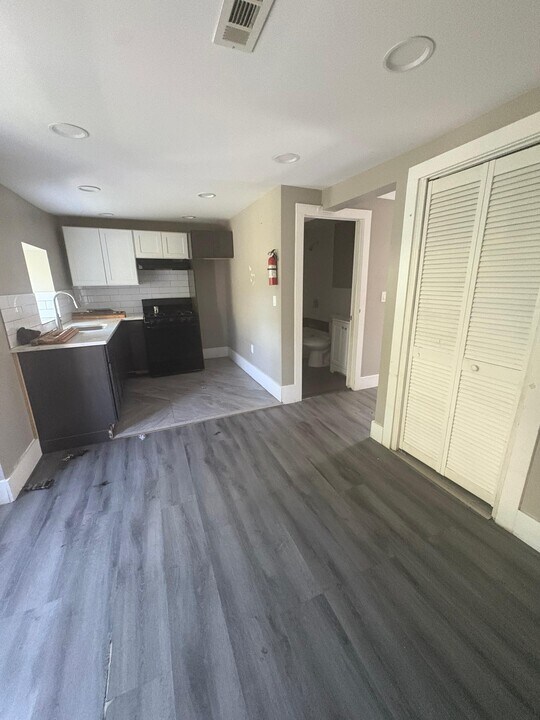 227 William St, Unit 3 in Orange, NJ - Foto de edificio