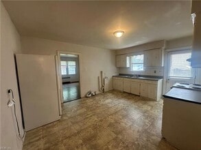 124 Chautauqua Ave in Portsmouth, VA - Building Photo - Building Photo