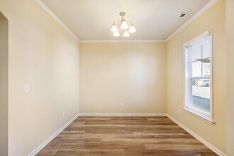 438 Caldwell Loop in Jacksonville, NC - Building Photo - Building Photo