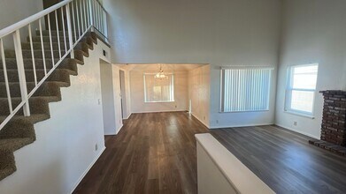 44621 Grove Ln in Lancaster, CA - Building Photo - Building Photo