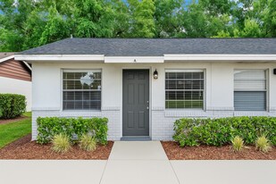 912 Smith St in Orange City, FL - Building Photo