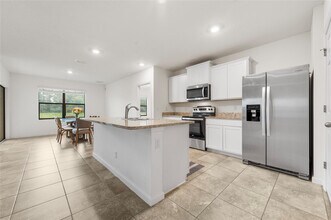 6295 NW Regent St in Port St. Lucie, FL - Building Photo - Building Photo