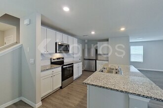 8704 SW 44th Ct in Ocala, FL - Building Photo - Building Photo