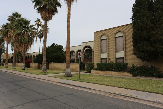 Palm Shadows Apartments in Mesa, AZ - Building Photo - Building Photo