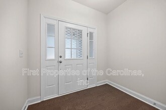 1245 Pebble Grove Dr in Clover, SC - Building Photo - Building Photo