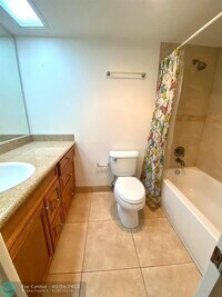 2950 N Palm Aire Dr photo'