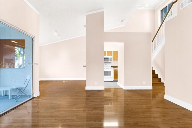 13864 SW 93rd Ln in Miami, FL - Building Photo - Building Photo