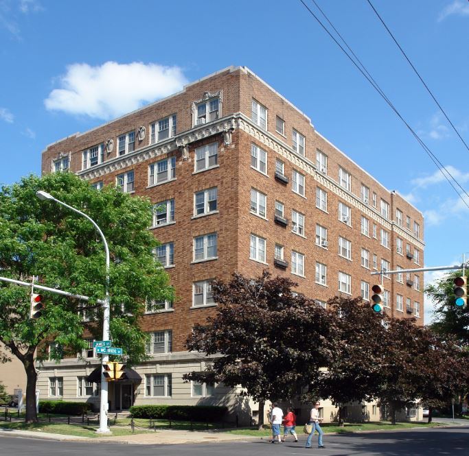 The Duchess in Syracuse, NY - Building Photo