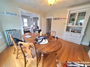 217 Boston Ave, Unit 2 in Medford, MA - Foto de edificio - Building Photo