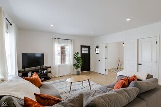 1306 S East St in Indianapolis, IN - Building Photo - Building Photo